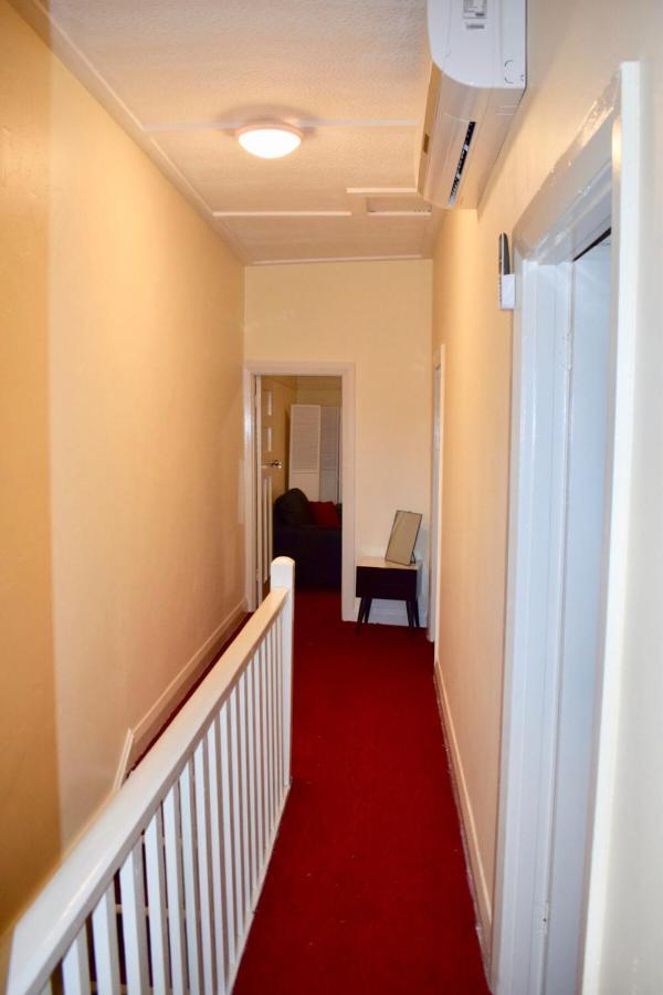 Comfortable 3 Bedroom Apartment In Trendy Haberfield Sydney Exterior foto